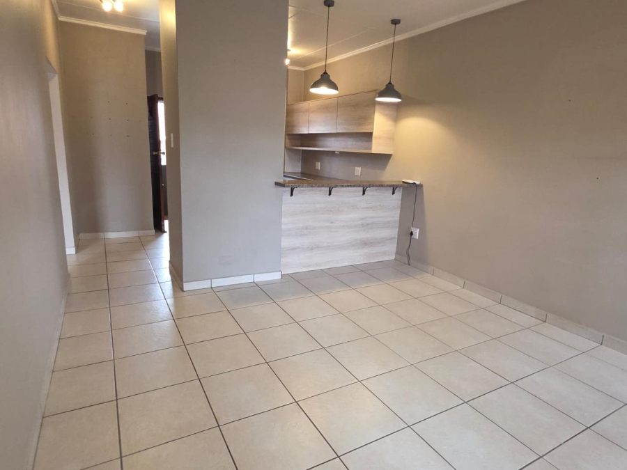 To Let 3 Bedroom Property for Rent in Langenhovenpark Free State
